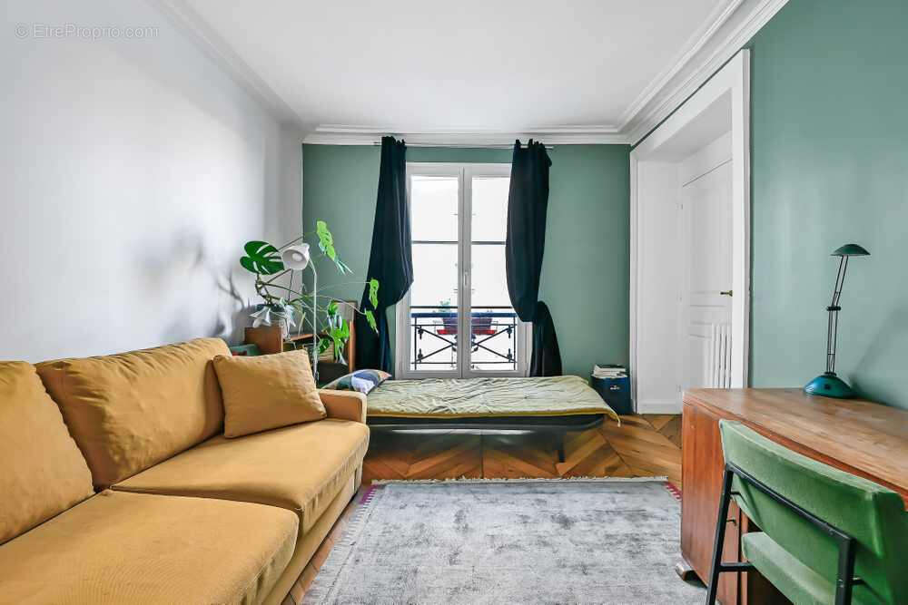 Appartement à PARIS-10E