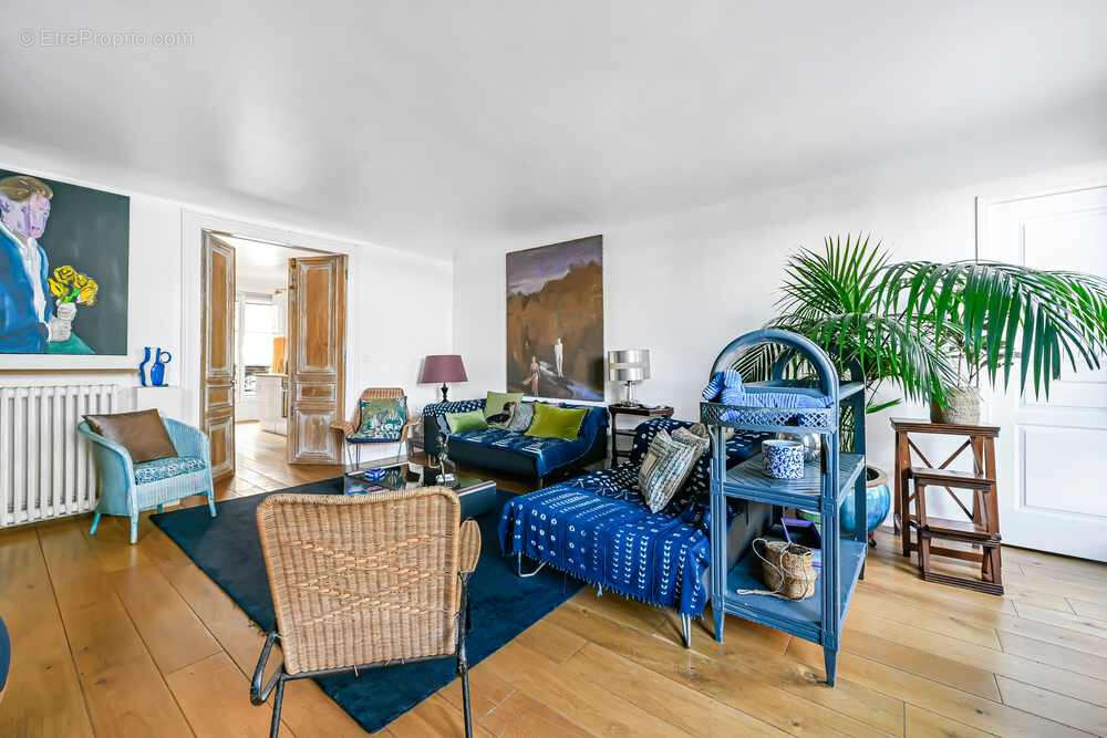 Appartement à PARIS-10E