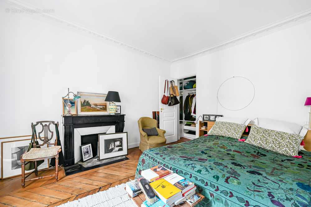 Appartement à PARIS-10E