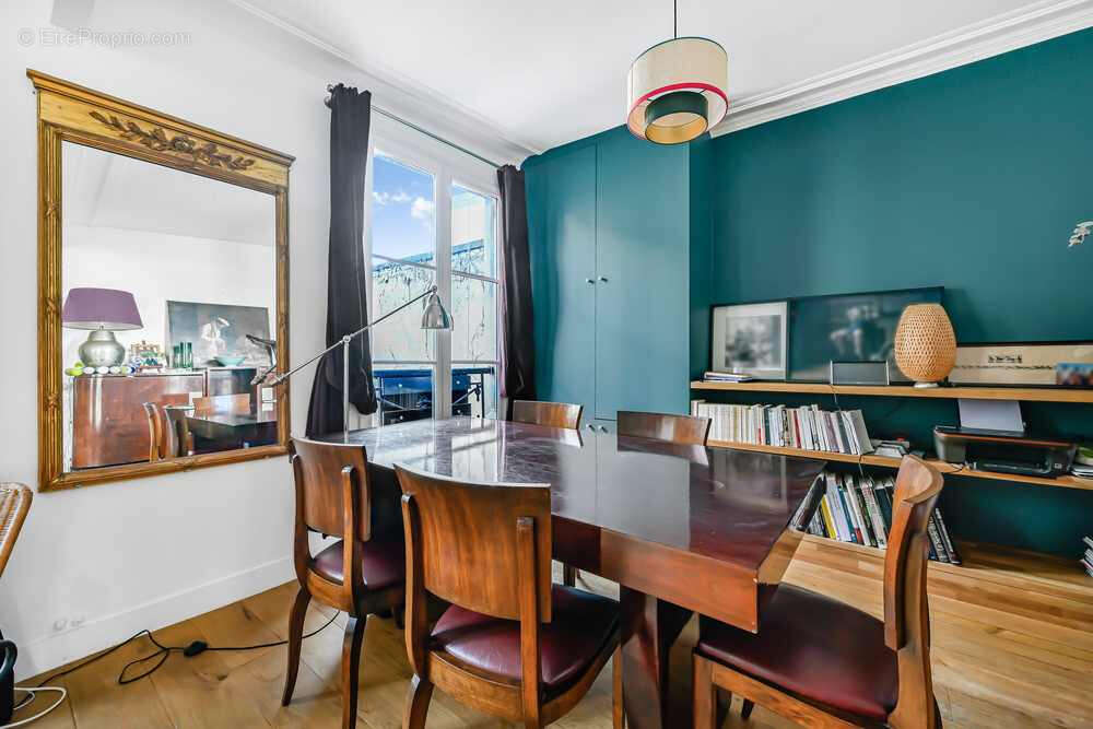 Appartement à PARIS-10E