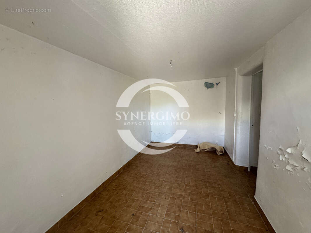 Maison à BONNEVILLE-ET-SAINT-AVIT-DE-FUMADIERES