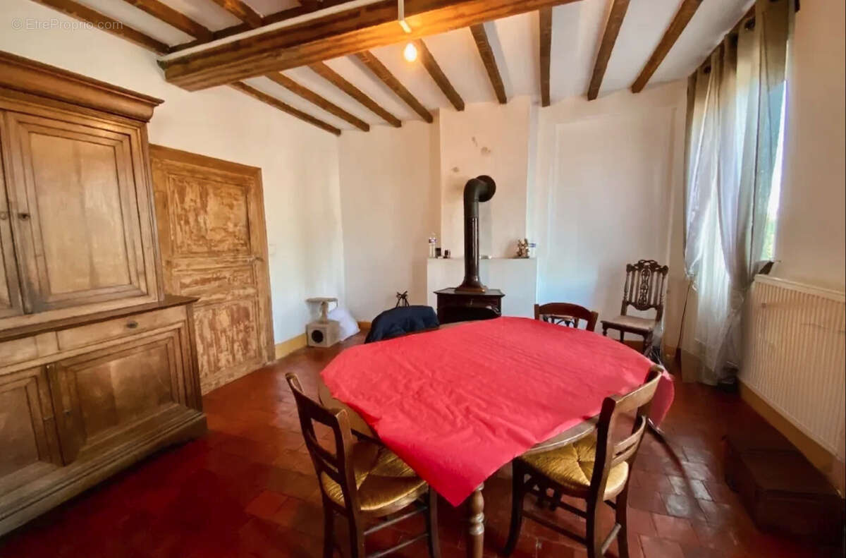 Maison à SOLRE-LE-CHATEAU