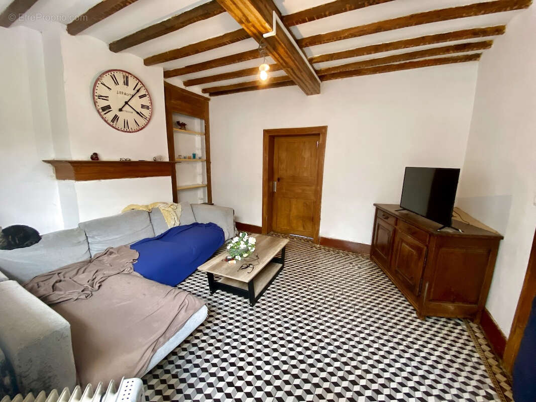 Maison à SOLRE-LE-CHATEAU