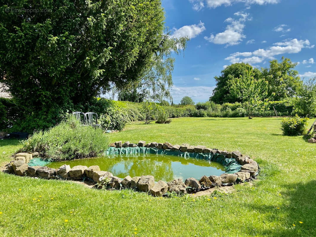 Maison à SOLRE-LE-CHATEAU