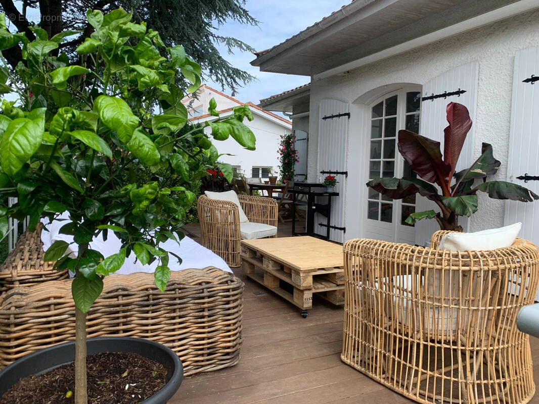 Maison à SAINT-GEORGES-DE-DIDONNE