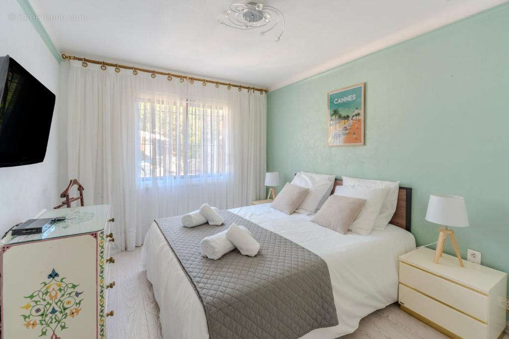 Maison à BAGNOLS-EN-FORET