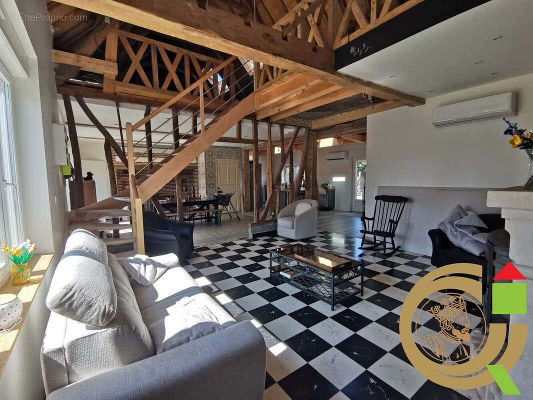 Maison à HOUVIN-HOUVIGNEUL