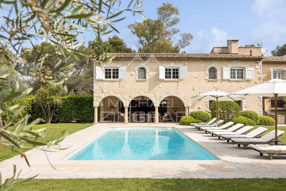 Maison à MOUGINS