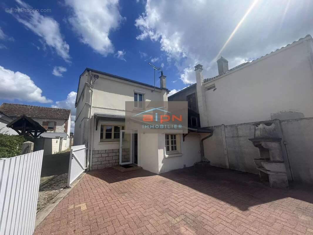 Maison à SAINT-PIERRE-LES-ELBEUF