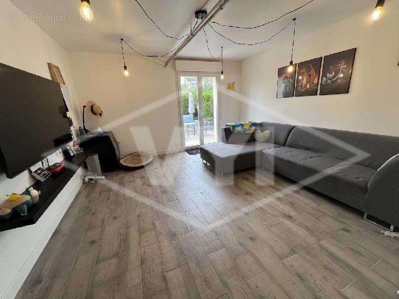 Maison à COMBS-LA-VILLE