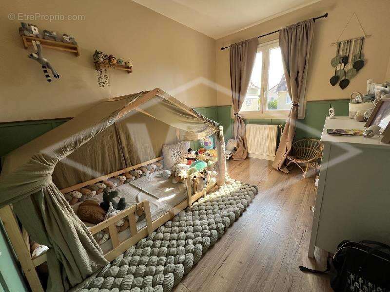 Maison à COMBS-LA-VILLE