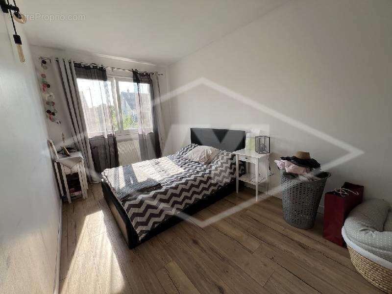 Maison à COMBS-LA-VILLE