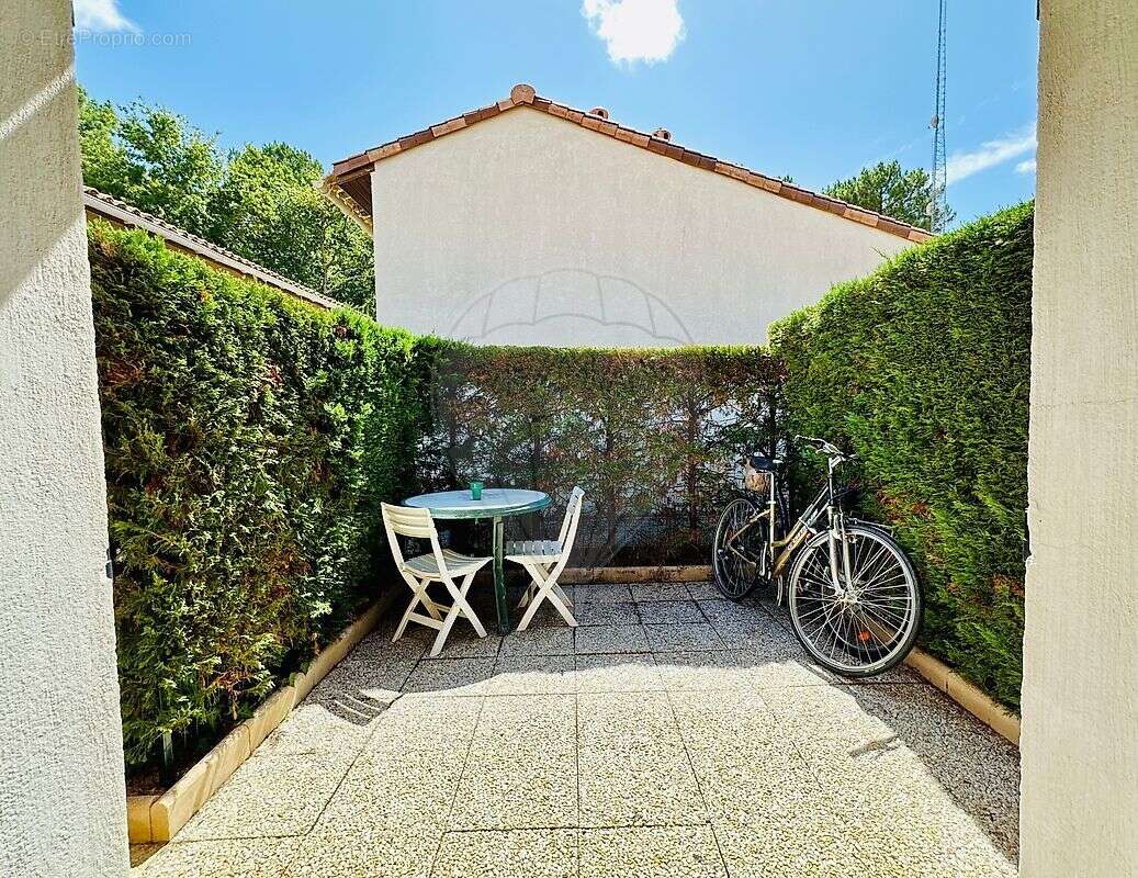 Maison à LES MATHES