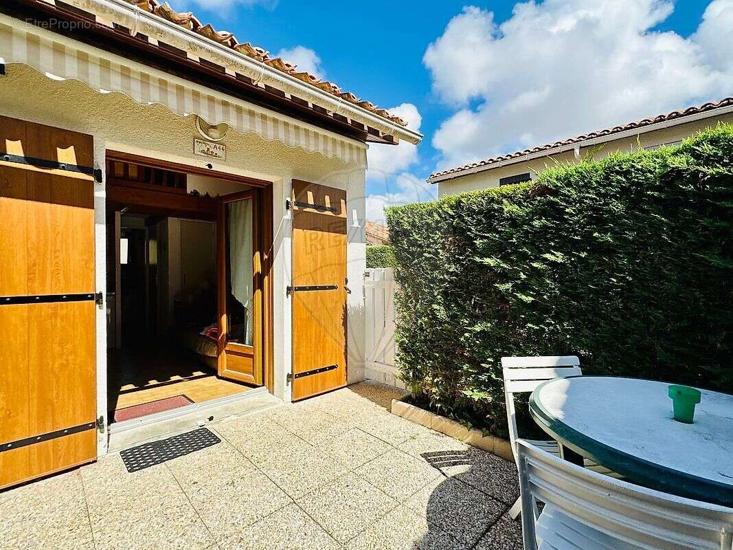 Maison à LES MATHES