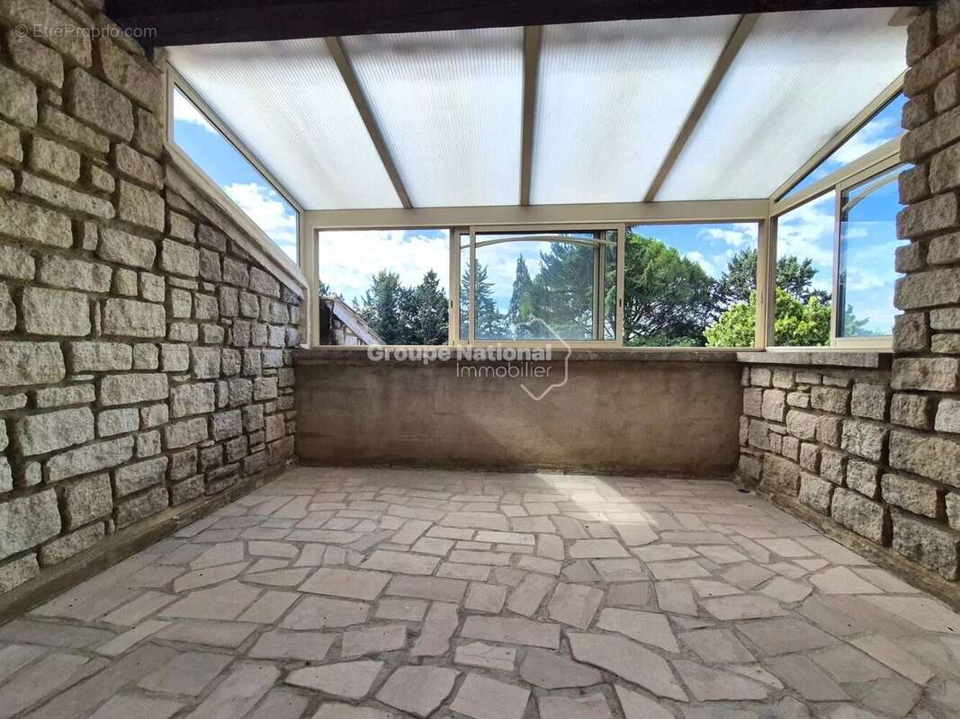 Maison à PERNES-LES-FONTAINES