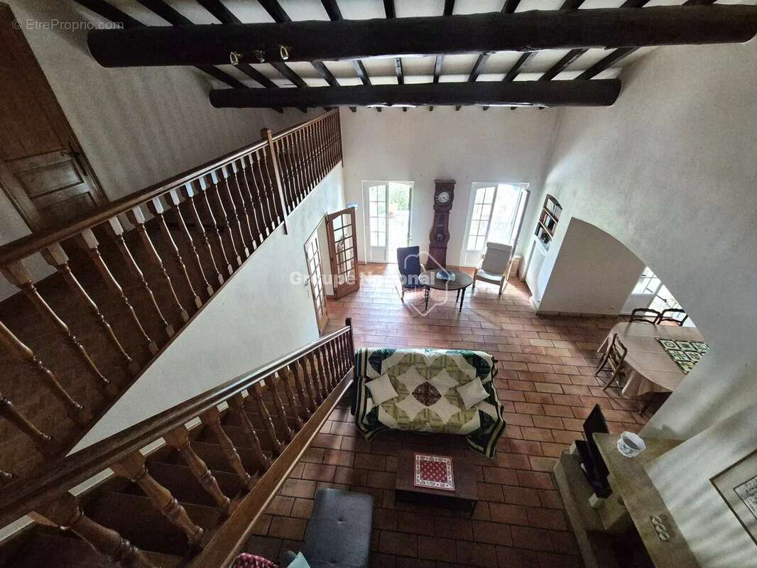 Maison à PERNES-LES-FONTAINES