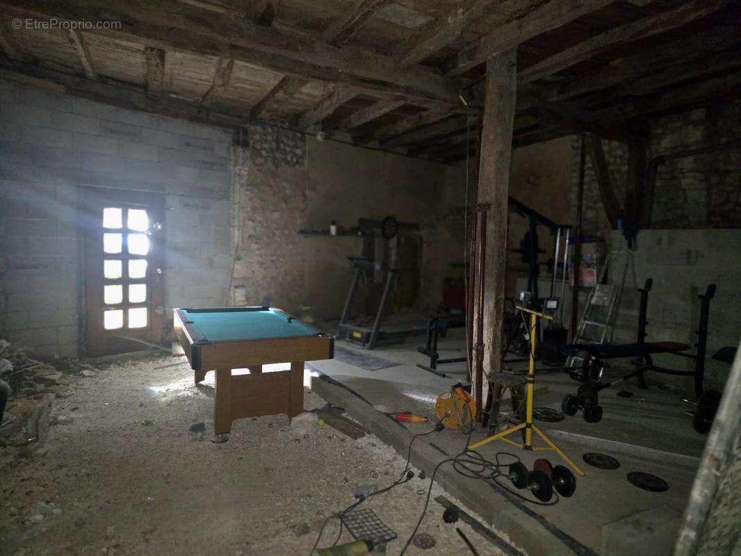 Maison à SALLES-LAVALETTE