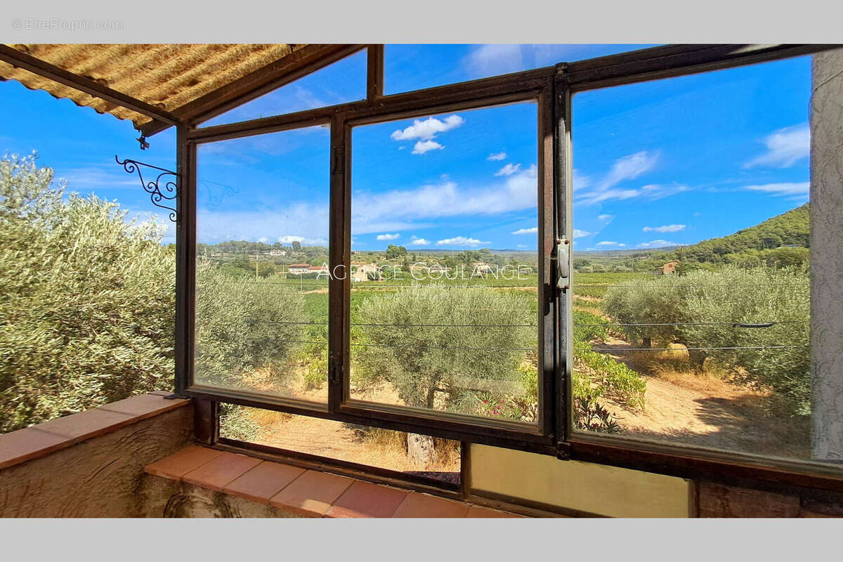 Appartement à LE CASTELLET