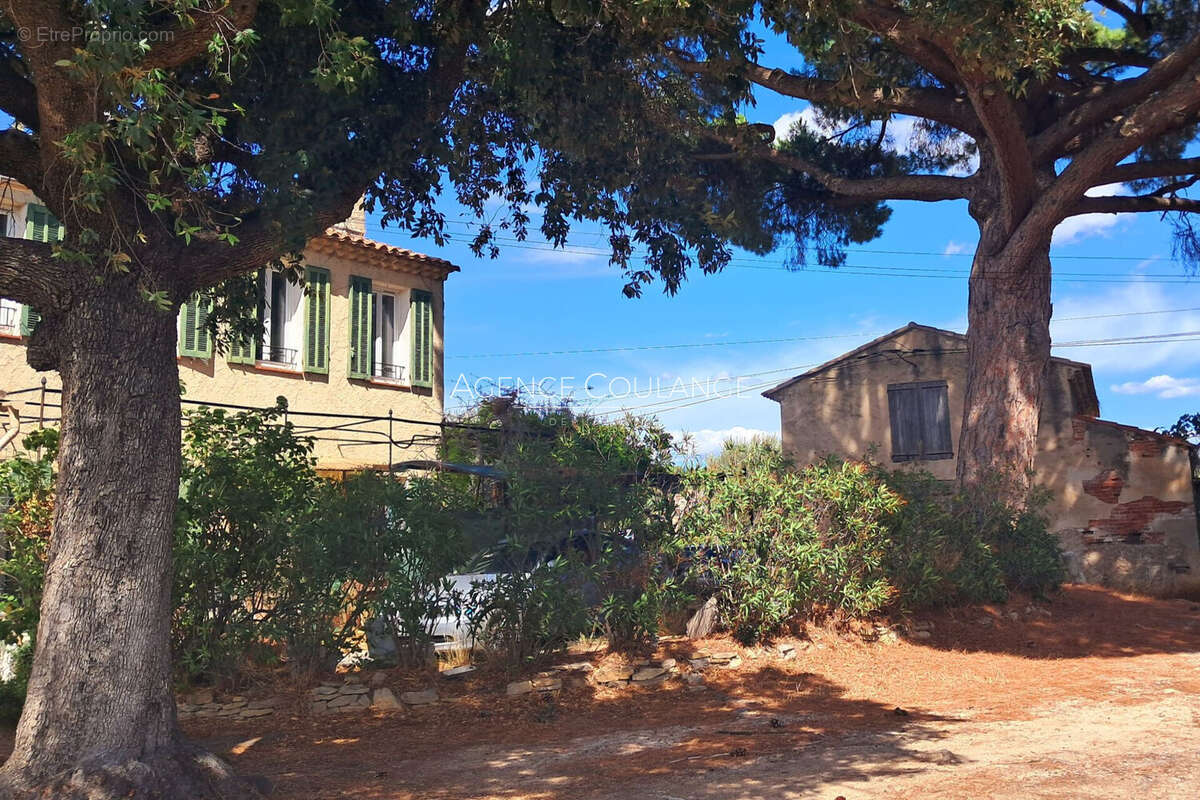 Appartement à LE CASTELLET