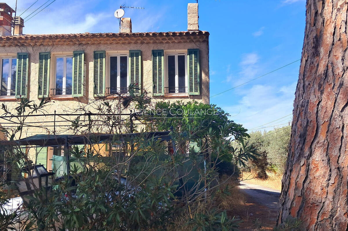 Appartement à LE CASTELLET