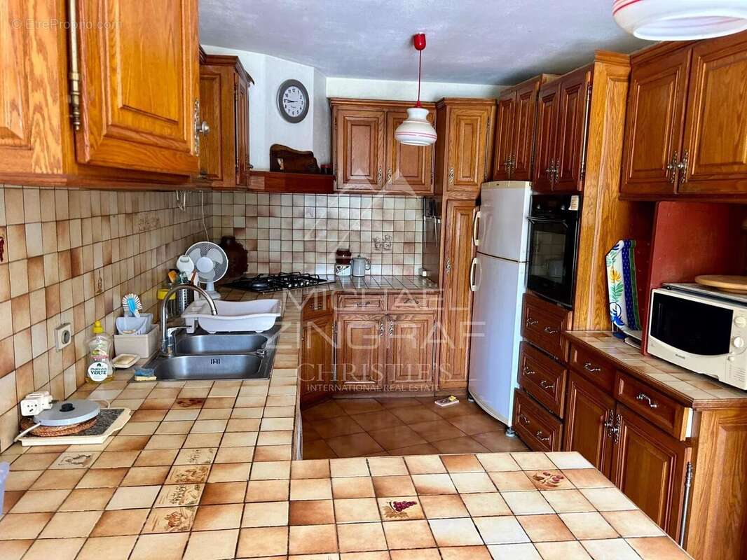 Maison à MANDELIEU-LA-NAPOULE