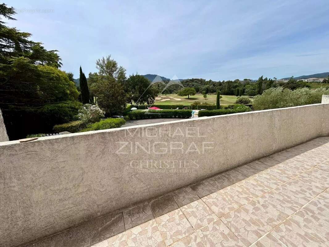 Maison à MANDELIEU-LA-NAPOULE