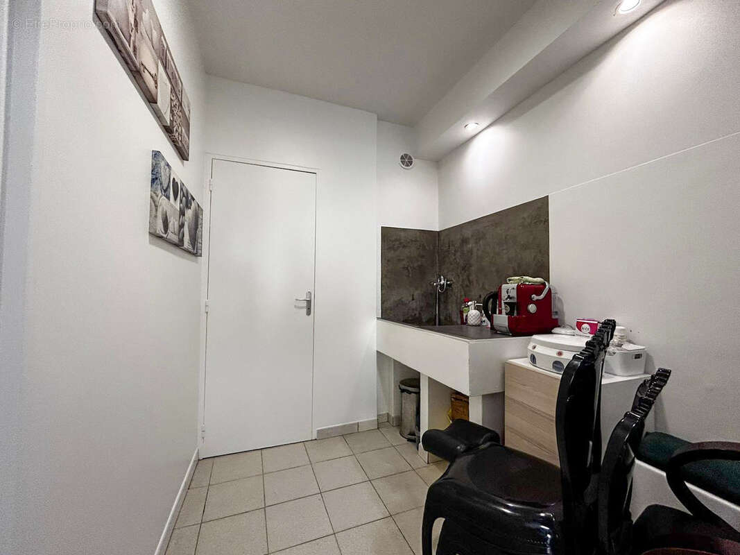 Commerce à PIERREFEU-DU-VAR