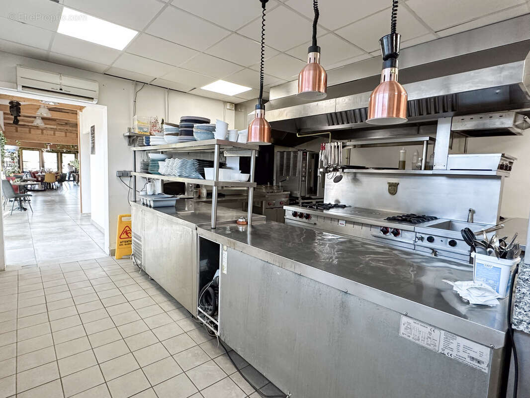 Commerce à PIERREFEU-DU-VAR