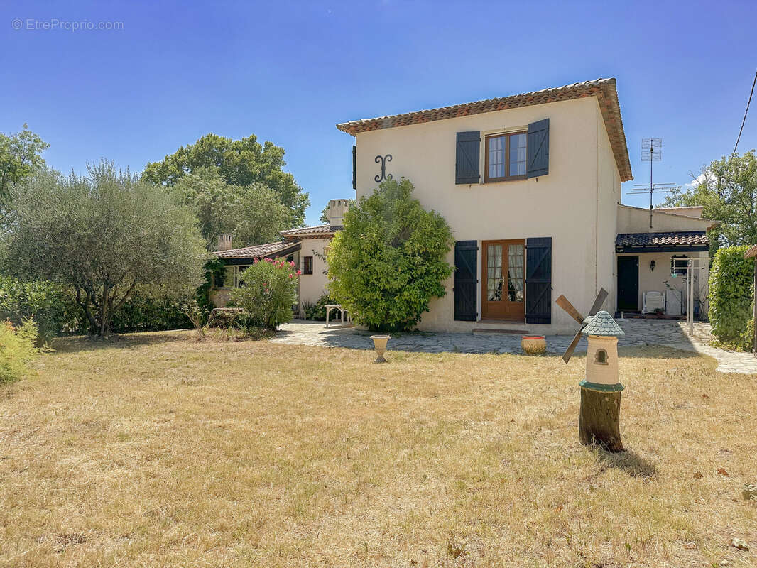 Maison à PIERREFEU-DU-VAR