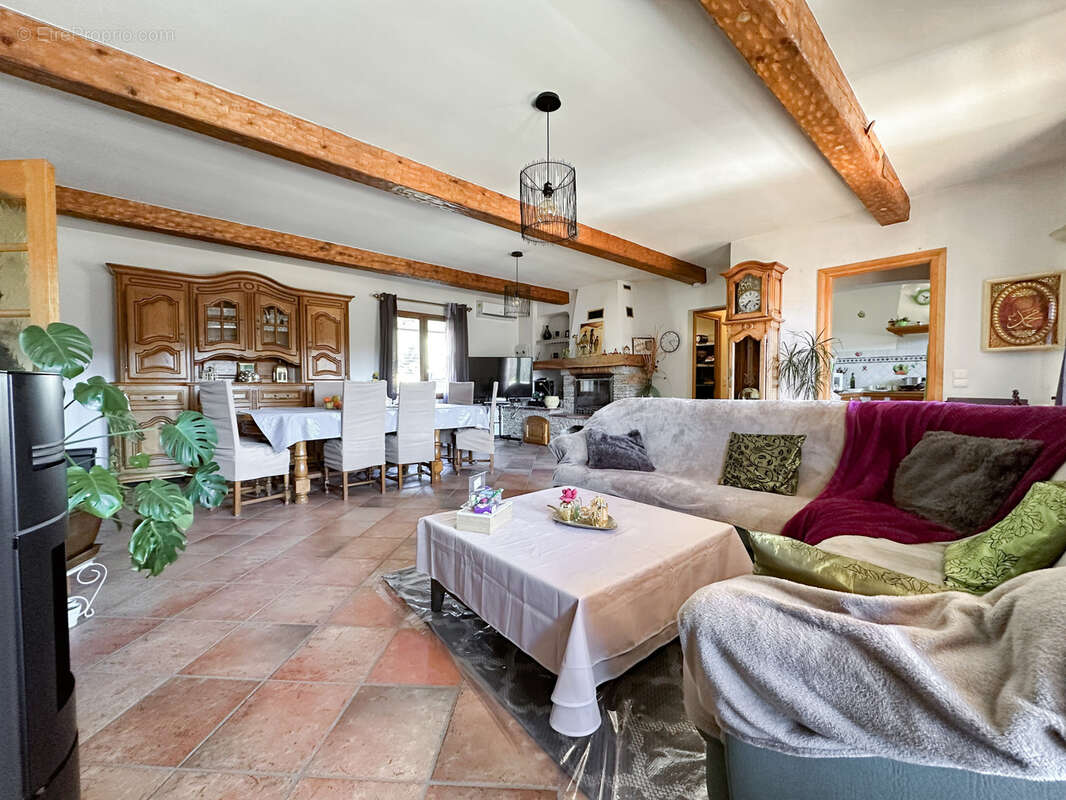 Maison à COLLOBRIERES