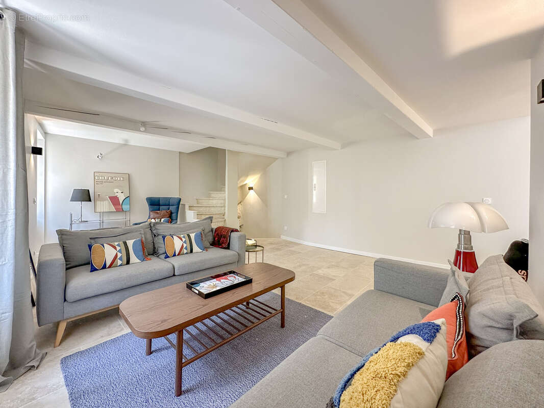 Maison à COLLOBRIERES