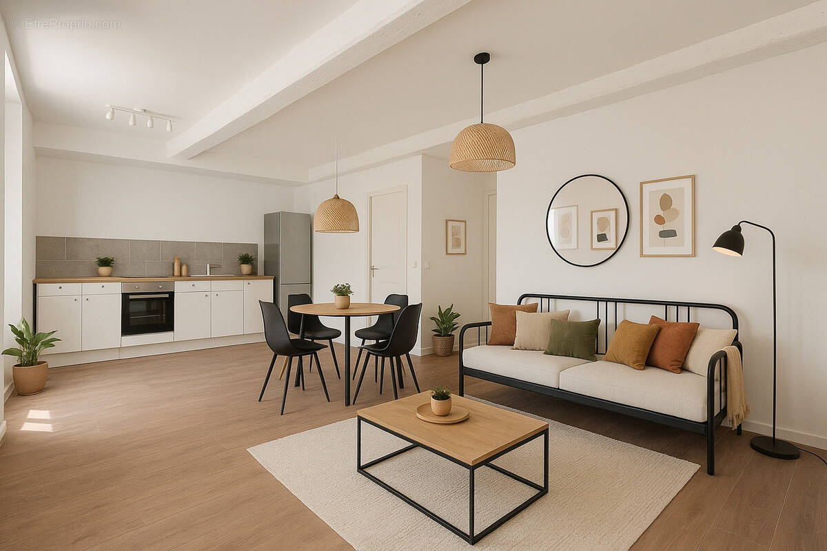 Appartement à COLLOBRIERES