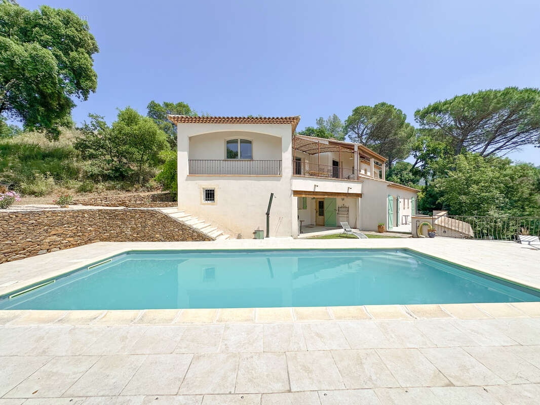 Maison à COLLOBRIERES