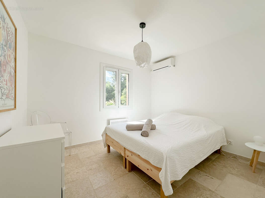 Maison à COLLOBRIERES