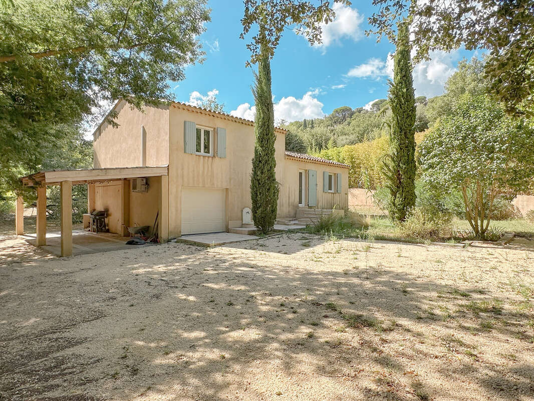 Maison à COLLOBRIERES