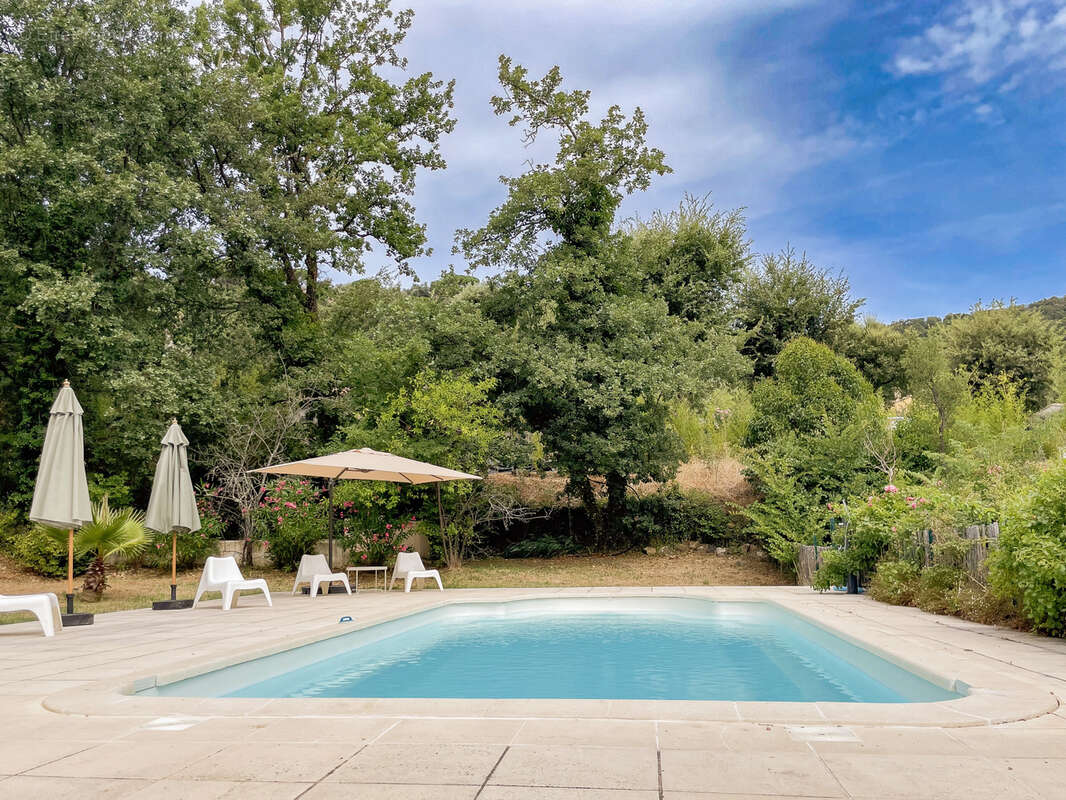 Maison à COLLOBRIERES