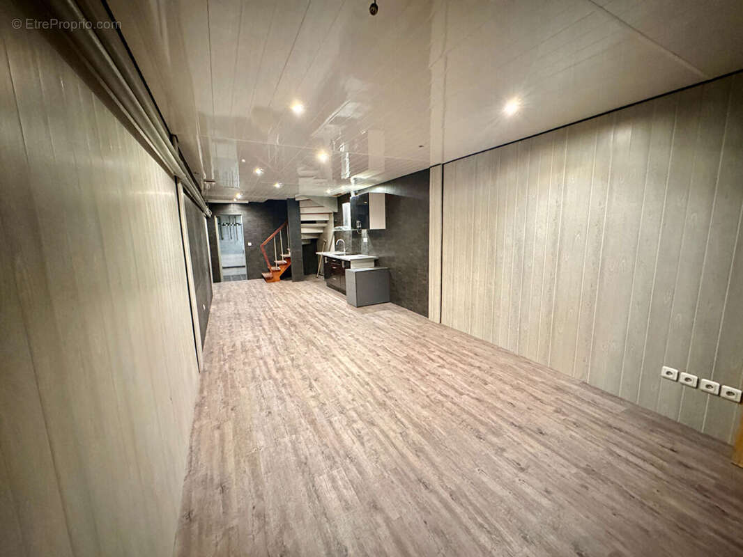 Autre à FONTENAY-SOUS-BOIS