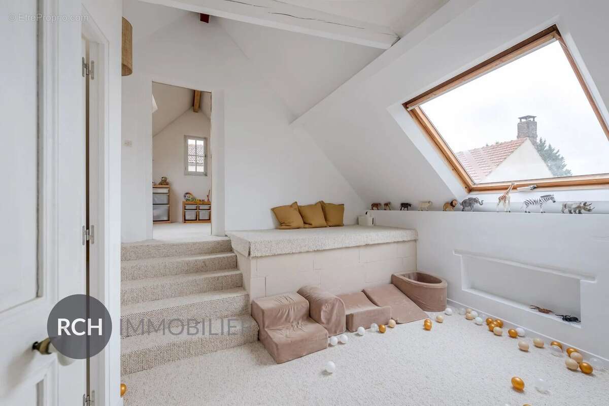 Maison à MONTFORT-L&#039;AMAURY