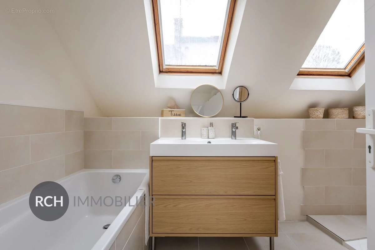 Maison à MONTFORT-L&#039;AMAURY