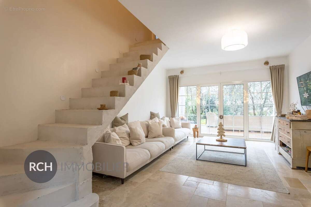 Maison à MONTFORT-L&#039;AMAURY