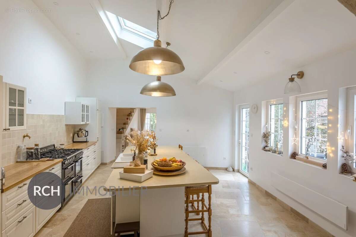 Maison à MONTFORT-L&#039;AMAURY