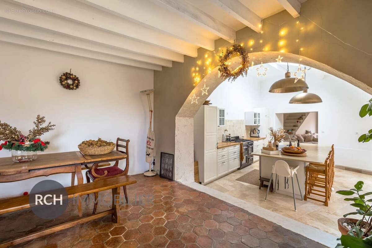 Maison à MONTFORT-L&#039;AMAURY