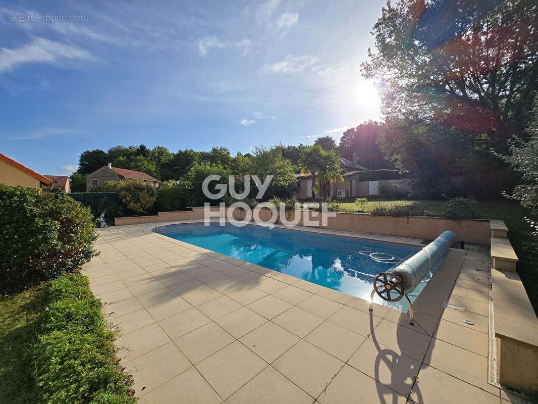 Maison à JOUY-AUX-ARCHES