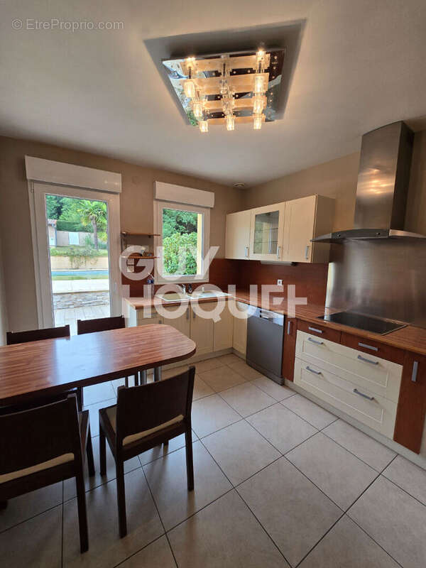 Maison à JOUY-AUX-ARCHES