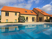 Maison à JOUY-AUX-ARCHES