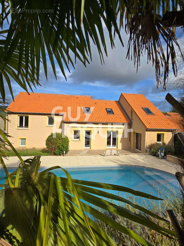 Maison à JOUY-AUX-ARCHES