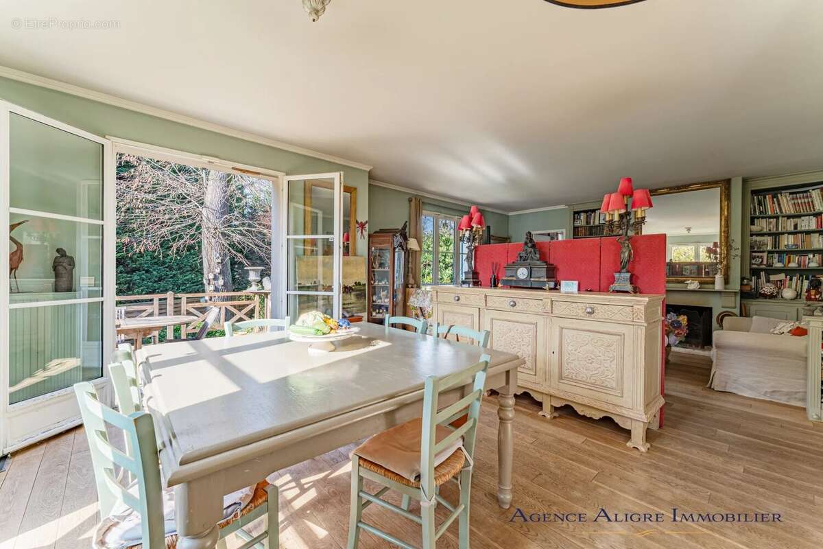 Maison à CROISSY-SUR-SEINE