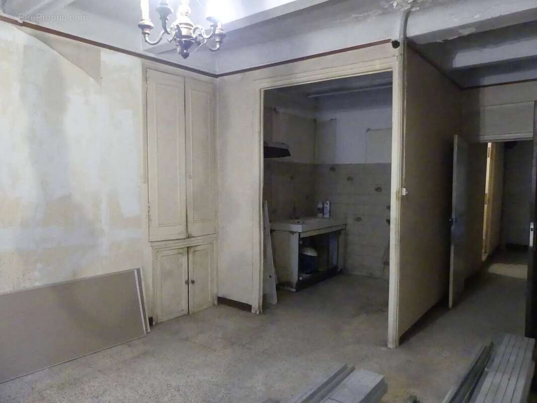 Maison à PUGET-THENIERS