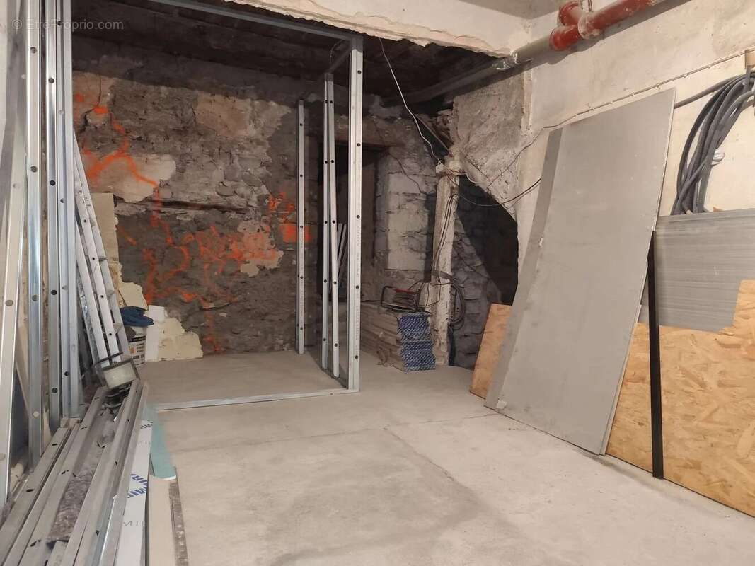 Maison à PUGET-THENIERS