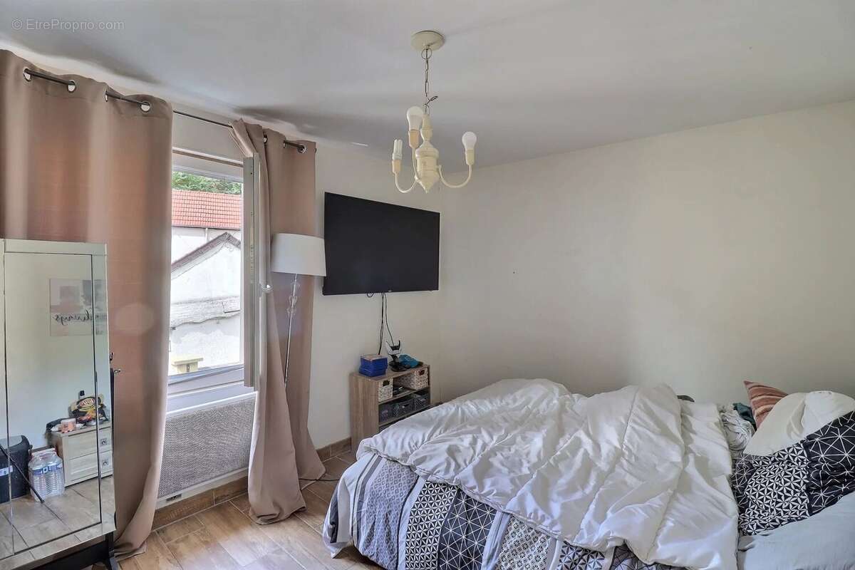 Maison à MONTATAIRE